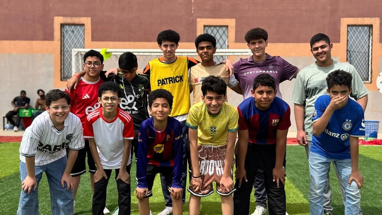 الأنشطة الرياضية والفرق المدرسية